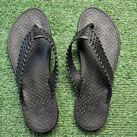 Louis Vuitton Women's Black Monogram Rubber Thong Flip Flop Sandals AUTH 8.5 - Picture 7 of 7